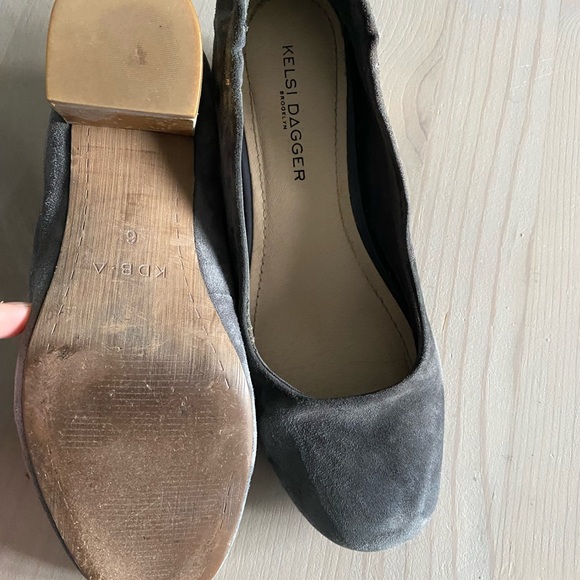 Kelsi Dagger grey block heels in sz 6 - Picture 5 of 6